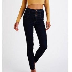 High Waisted Three Buttoned Skinny Jeans